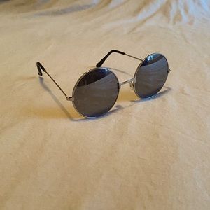 Retro Round Chrome Sunglasses